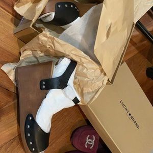 NEW lucky brand wedges